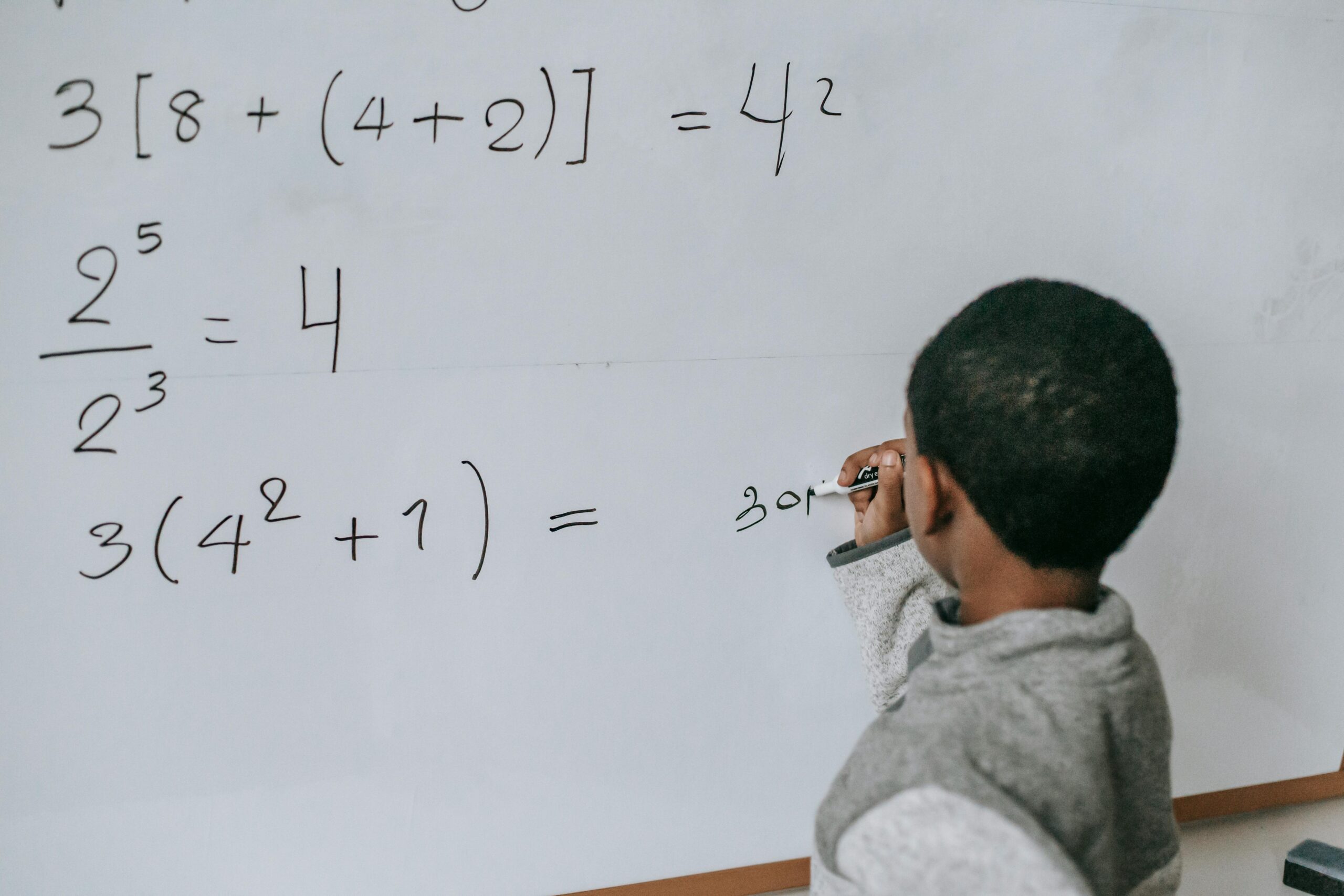 6 Aplikasi AI yang Bisa Jawab Soal Matematika Gratis dan Mudah Dipakai