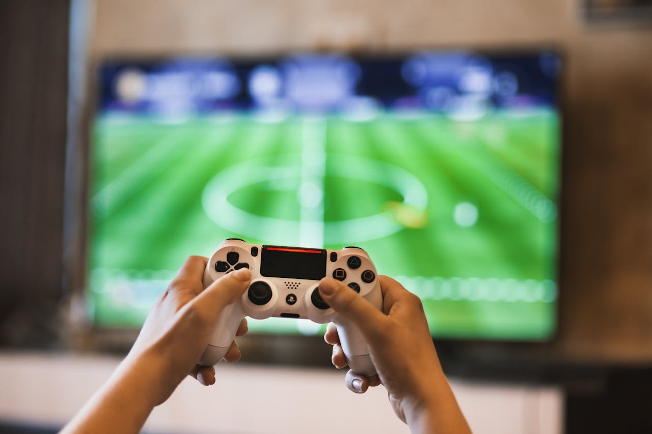 Apa Itu TPS Game dan Perbedaannya dengan FPS?